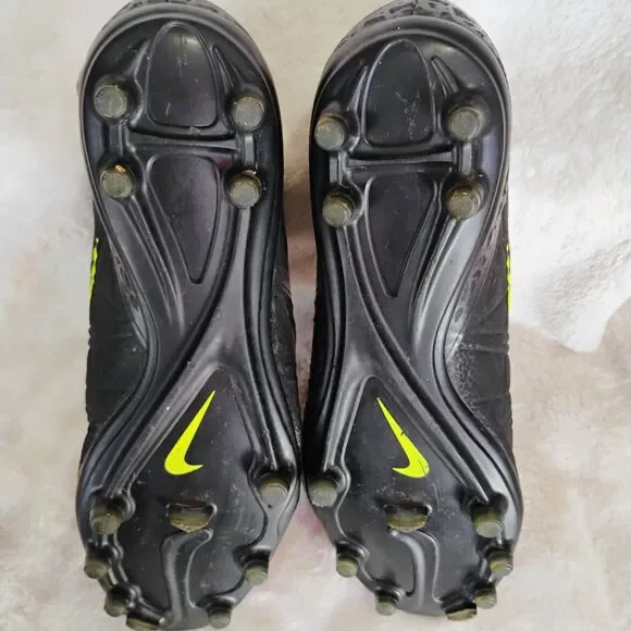 Nike Hypervenom Phelon II FG Soccer Cleats Black Neon Yellow 749893-001 Size 8.5 - Picture 16 of 16